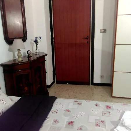 Trip2rome بيت ضيافة روما